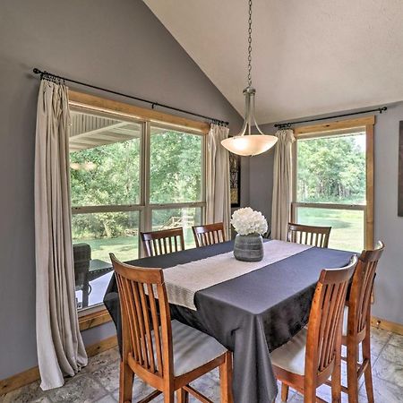 Mountain Home Cottage With Deck On White River! Gassville Eksteriør bilde