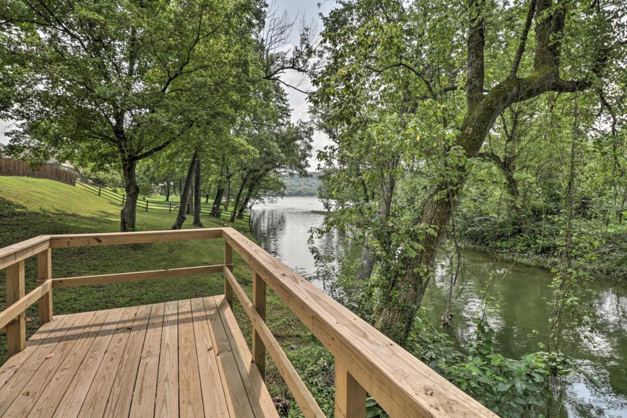 Mountain Home Cottage With Deck On White River! Gassville Eksteriør bilde